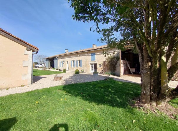 Vanzac, Poitou-Charentes 17500