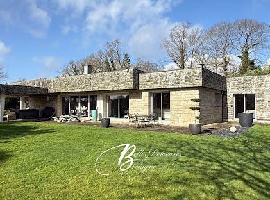 QUIMPERLE, Brittany 29300