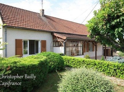 VITRY SUR LOIRE, Bourgogne 71140