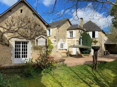 Parce-Sur-Sarthe, Pays de la Loire 72300