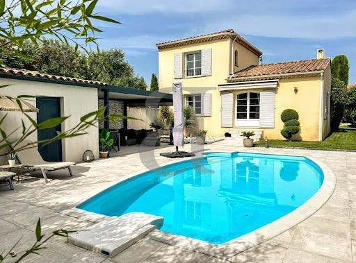 Entraigues-sur-la-Sorgue, Provence-Alpes-Côte d'Azur 84320