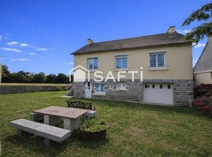 Saint-Nicolas-Du-Pelem, Bretagne 22480