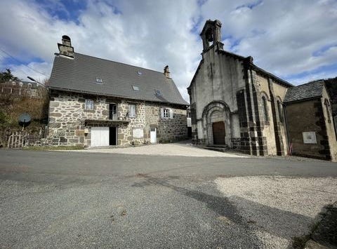 THIEZAC, Auvergne 15800