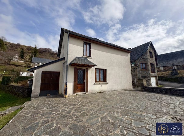 Collandres, Cantal 15400