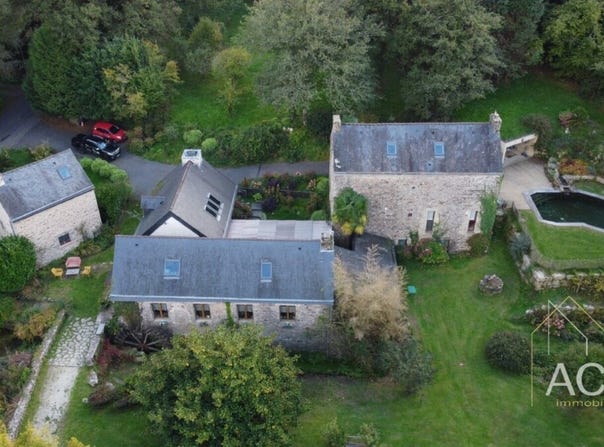Auray, Brittany 56400