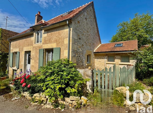 Donzy, Bourgogne-Franche-Comté 58220