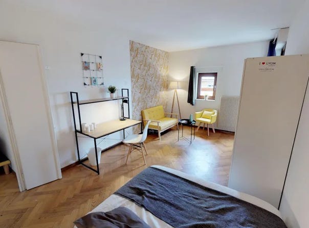Rue Garibaldi, Lyon, Auvergne-Rhône-Alpes 69007