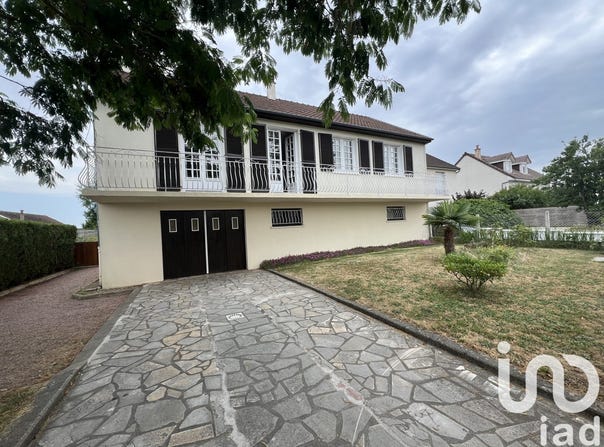 Guécélard, Pays de la Loire 72230