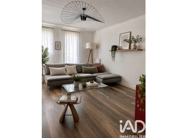 Tours, Centre-Val de Loire 37000