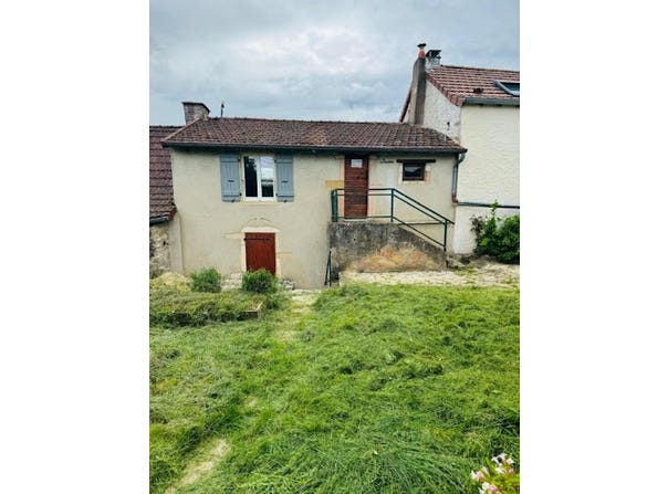 Ozenay, Bourgogne-Franche-Comté 71700