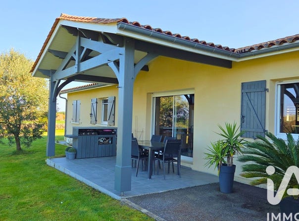 Bayas, Nouvelle-Aquitaine 33230