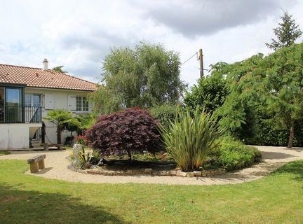 BRESSUIRE, Poitou-Charentes 79300