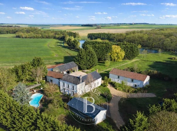 Châtellerault, Poitou-Charentes 86100