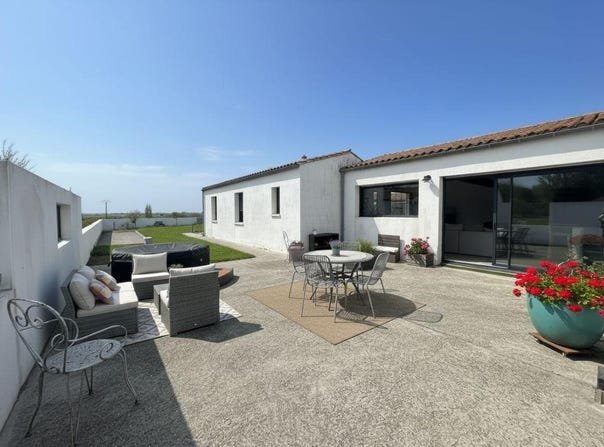 Andilly, Poitou-Charentes 17230