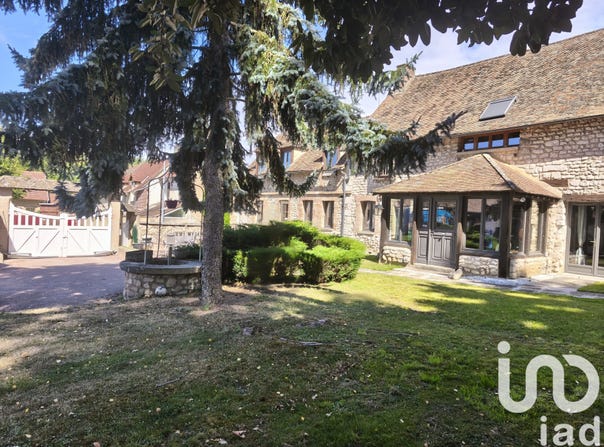 Les Andelys, Normandy 27700