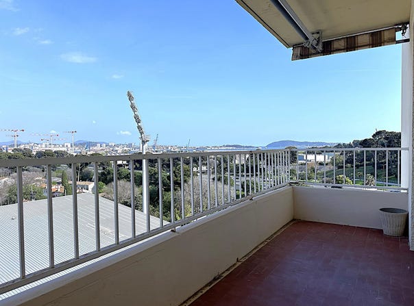 Toulon, Var 83200
