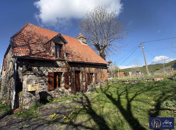 Collandres, Cantal 15400