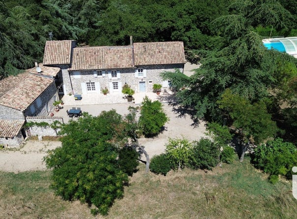 Châteauneuf-du-Rhône, Auvergne-Rhône-Alpes 26780