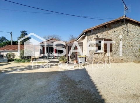 Saivres, Poitou-Charentes 79400