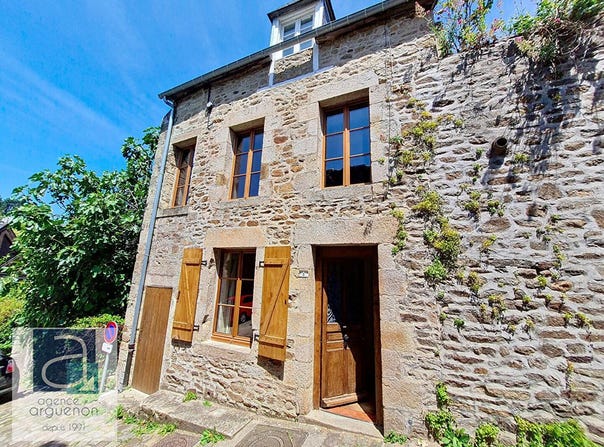 Dinan, Brittany 22100