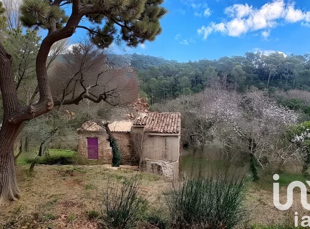 Méounes-lès-Montrieux, Provence-Alpes-Côte d'Azur 83136
