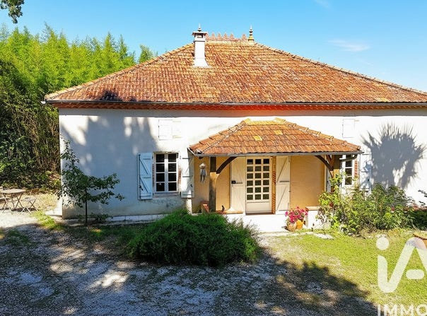 Saint-Nazaire-de-Valentane, Occitanie 82190