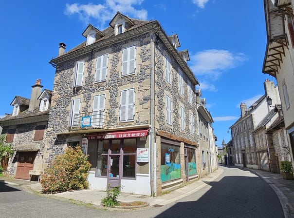 Pleaux, Auvergne-Rhône-Alpes 15700
