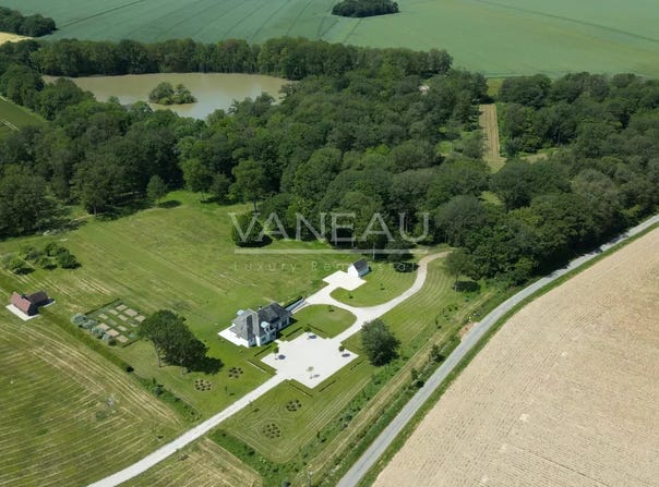 Châteaudun, Centre-Val de Loire 28200
