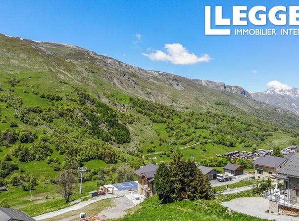 LES MENUIRES, Auvergne-Rhône-Alpes 73440
