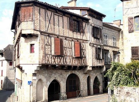 FIGEAC, Midi-Pyrénées 46100