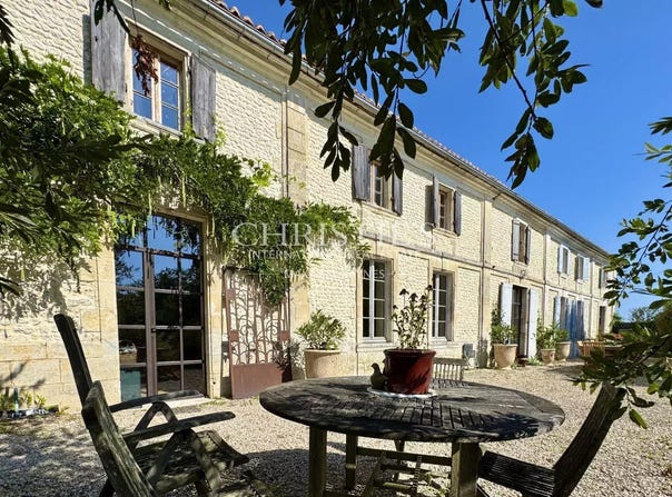 Vanzac, Poitou-Charentes 17500