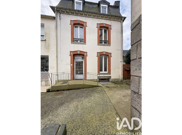 Uzel, Brittany 22460