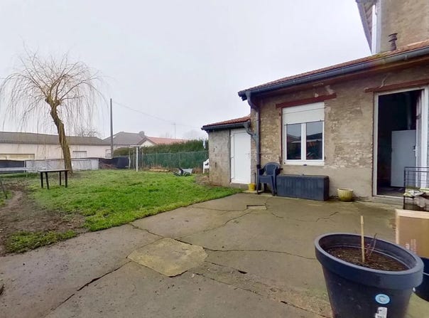 Piennes, Grand Est 54490