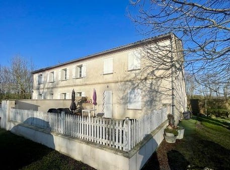 NERE, Poitou-Charentes 17510