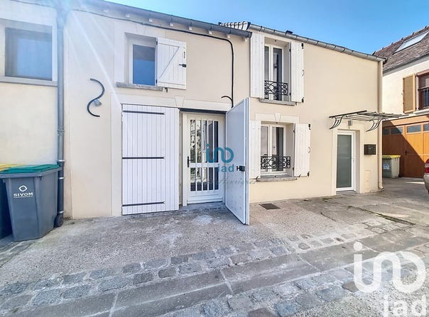Mandres-les-Roses, Île-de-France 94520