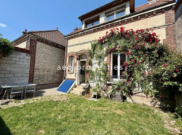 Troyes, Aube 10000