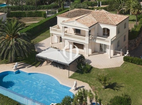 Grimaud, Provence-Alpes-Côte d'Azur 83310
