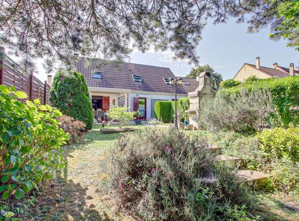 Le Mesnil-Saint-Denis, Yvelines 78320