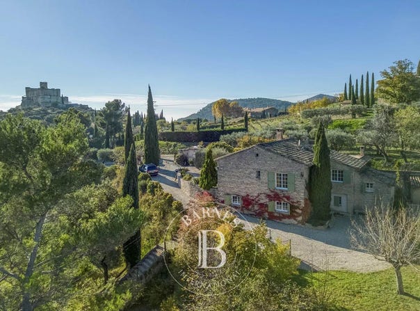 Le Barroux, Provence-Alpes-Côte-d'Azur 84330