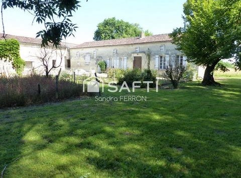Les Touches-De-Perigny, Poitou-Charentes 17160