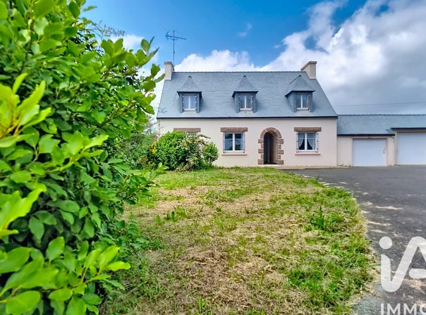 Pouldreuzic, Brittany 29710
