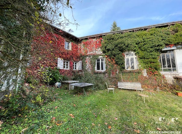 Pugey, Franche-Comté 25720