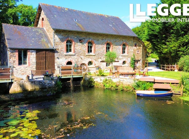 Merléac, Brittany 22460