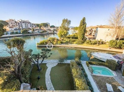 Grimaud, Provence-Alpes-Côte d'Azur 83310