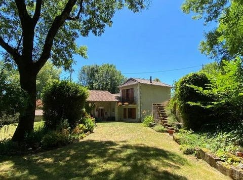Celles, Dordogne