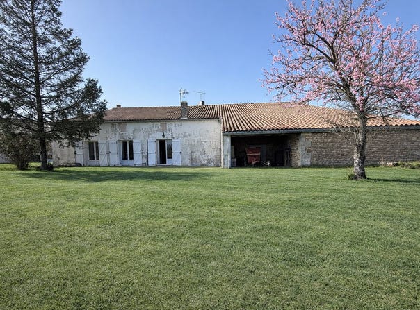 Chenac-Saint-Seurin-d'Uzet, Poitou-Charentes 17120