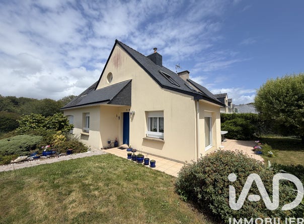 Plouhinec, Brittany 56680