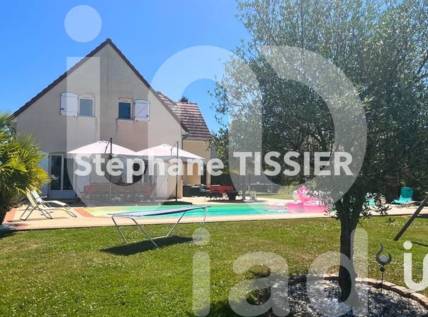 Saint-Vallier, Bourgogne-Franche-Comté 71230