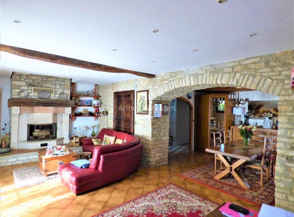 Guillon, Burgundy 89420