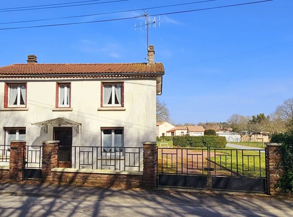 Saint-Martin-des-Noyers, Pays de la Loire 85140